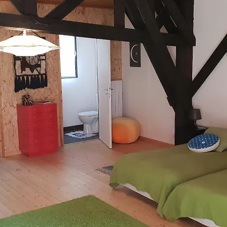 La Poudriere De Venant