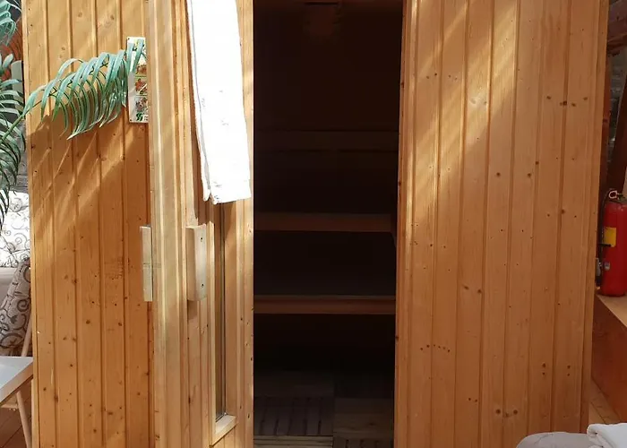 La Poudriere De Venant 別荘