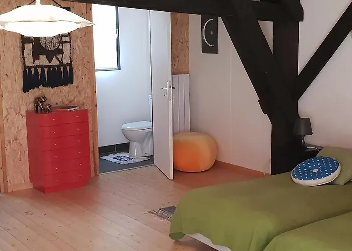 La Poudriere De Venant